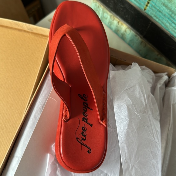 NWT Free People Haven Thong Flatform - Picture 4 of 6